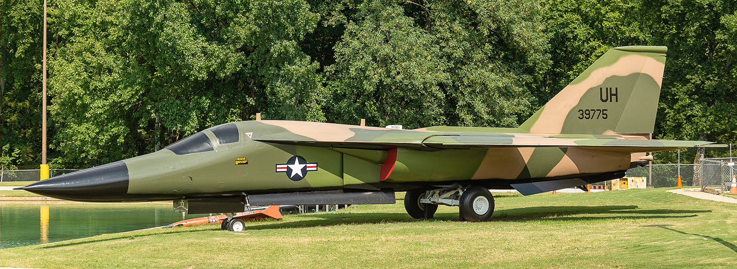 Indicateur de niveau de carburant Simmonds pour avion de combat General Dynamics F-111 Aardvark, affiché en détail.