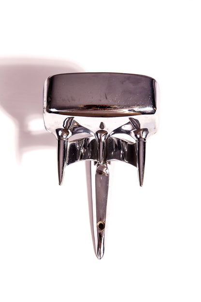 Rétroviseur vintage de la Belle Américaine des années 1950, avec cadre en métal et miroir rond, style rétro.