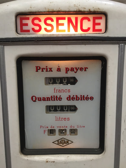 Pompe à essence Satam, outil de carburant pour voiture, avec connecteurs et indicateurs visibles dans l'image.